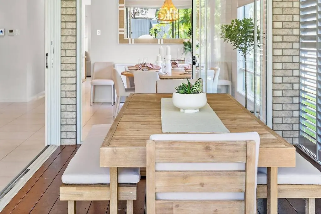 Burleigh Getaway Villa Gold Coast Holiday home