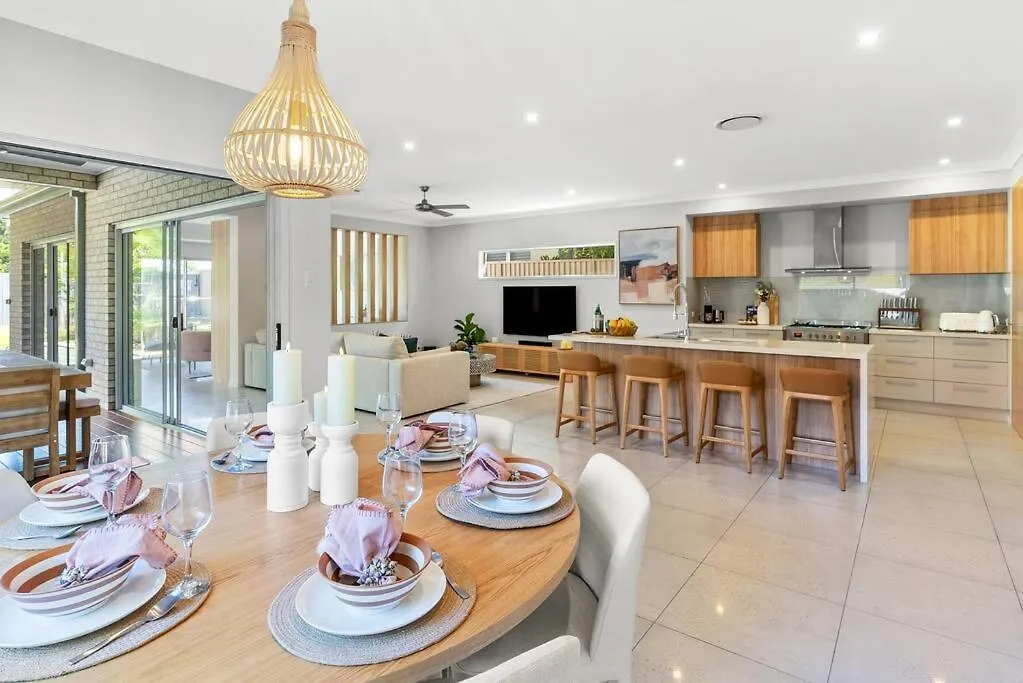 Burleigh Getaway Villa Gold Coast Holiday home