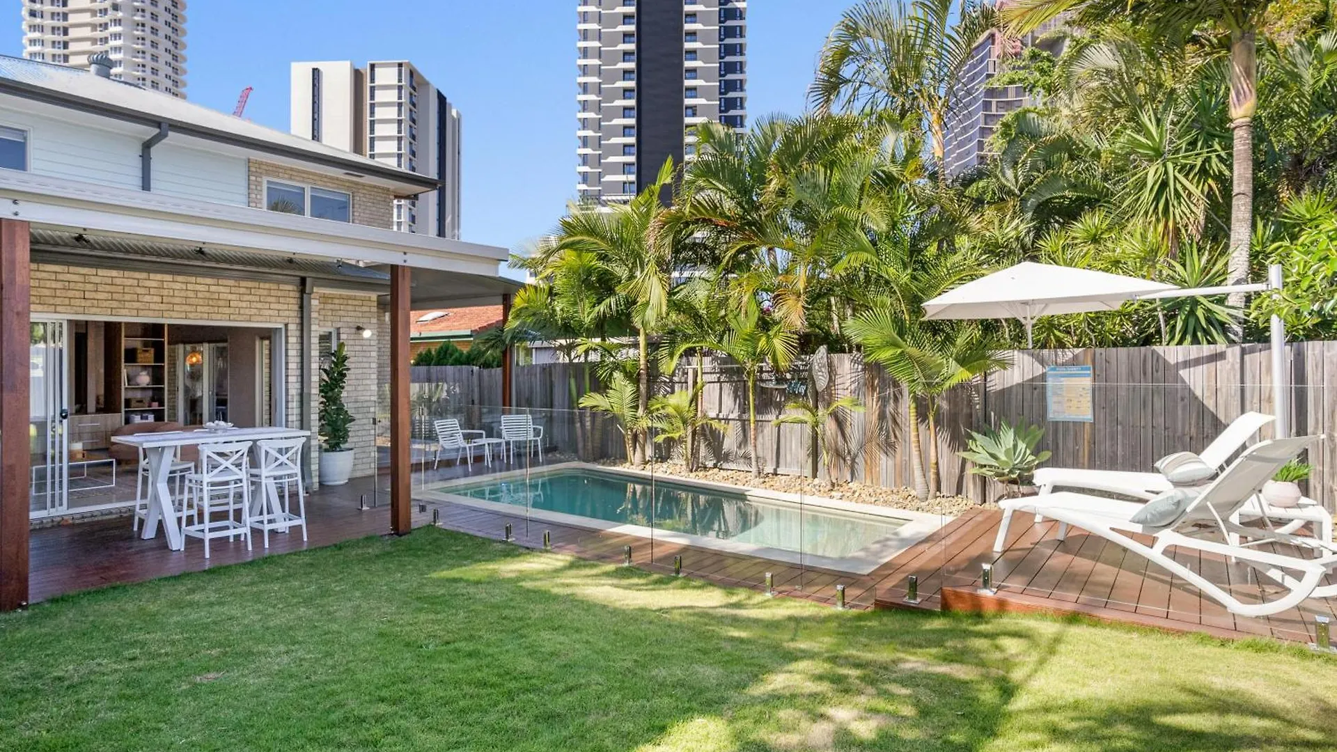 Burleigh Getaway Villa Gold Coast Holiday home